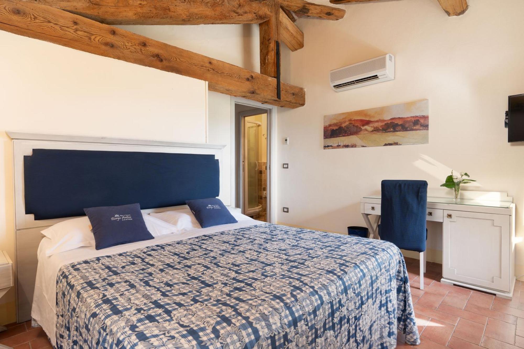 Hotel Ristorante Borgo Antico Monteroni d'Arbia Bagian luar foto