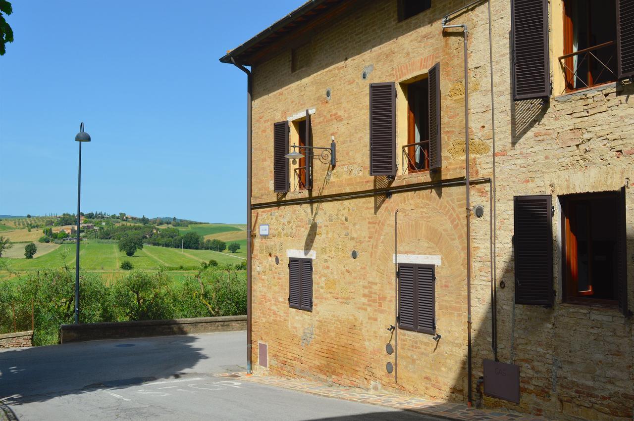 Hotel Ristorante Borgo Antico Monteroni d'Arbia Bagian luar foto