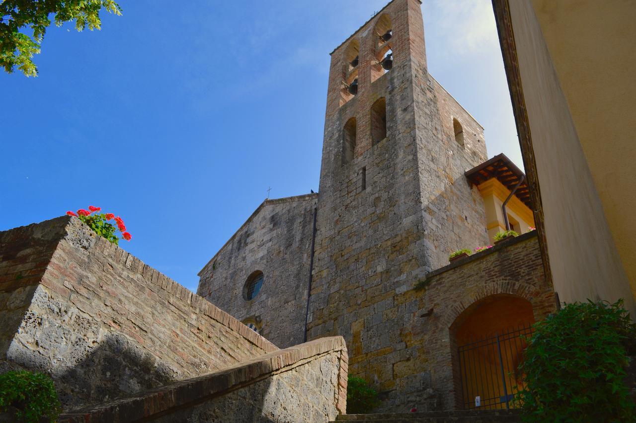Hotel Ristorante Borgo Antico Monteroni d'Arbia Bagian luar foto